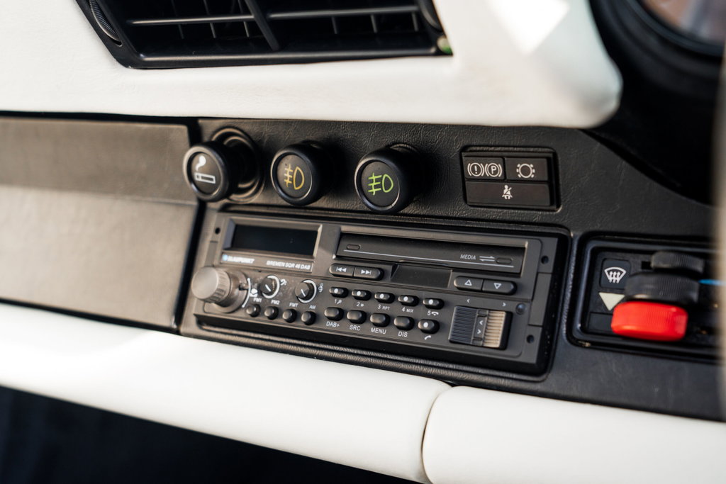 Porsche 911 Carrera 3.2 Supersport