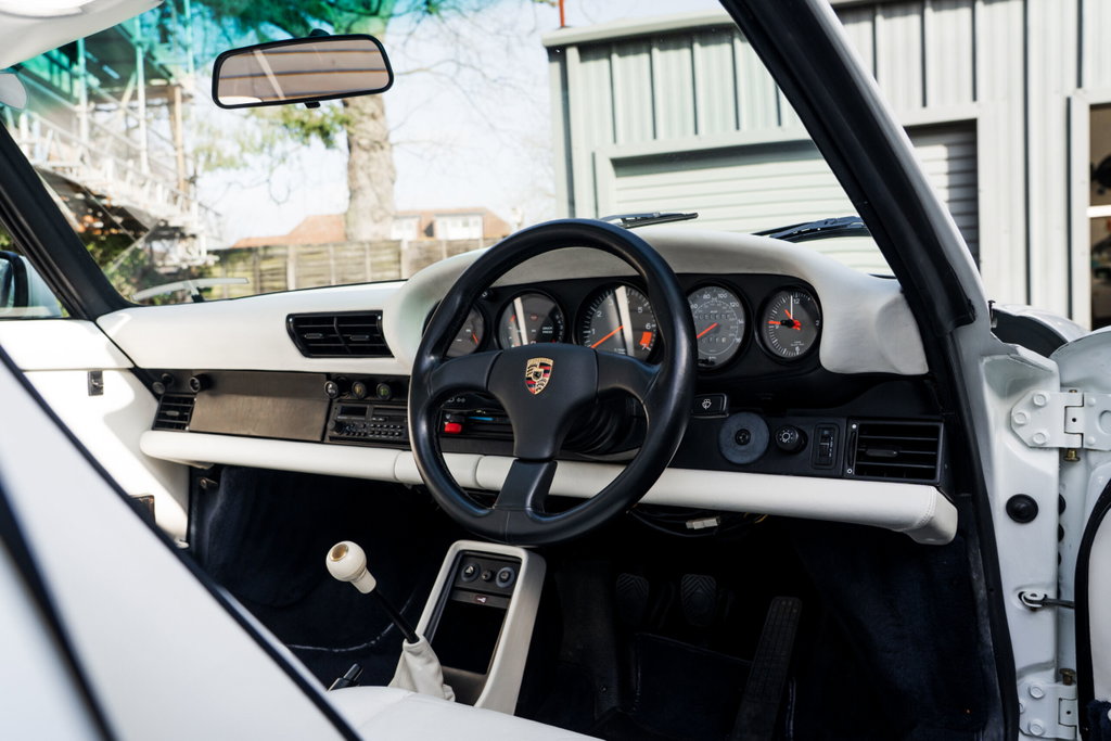 Porsche 911 Carrera 3.2 Supersport