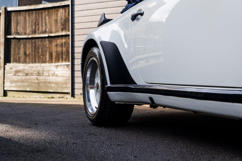 Porsche 911 Carrera 3.2 Supersport