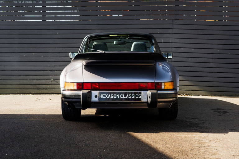 Porsche 911 Carrera 3.2