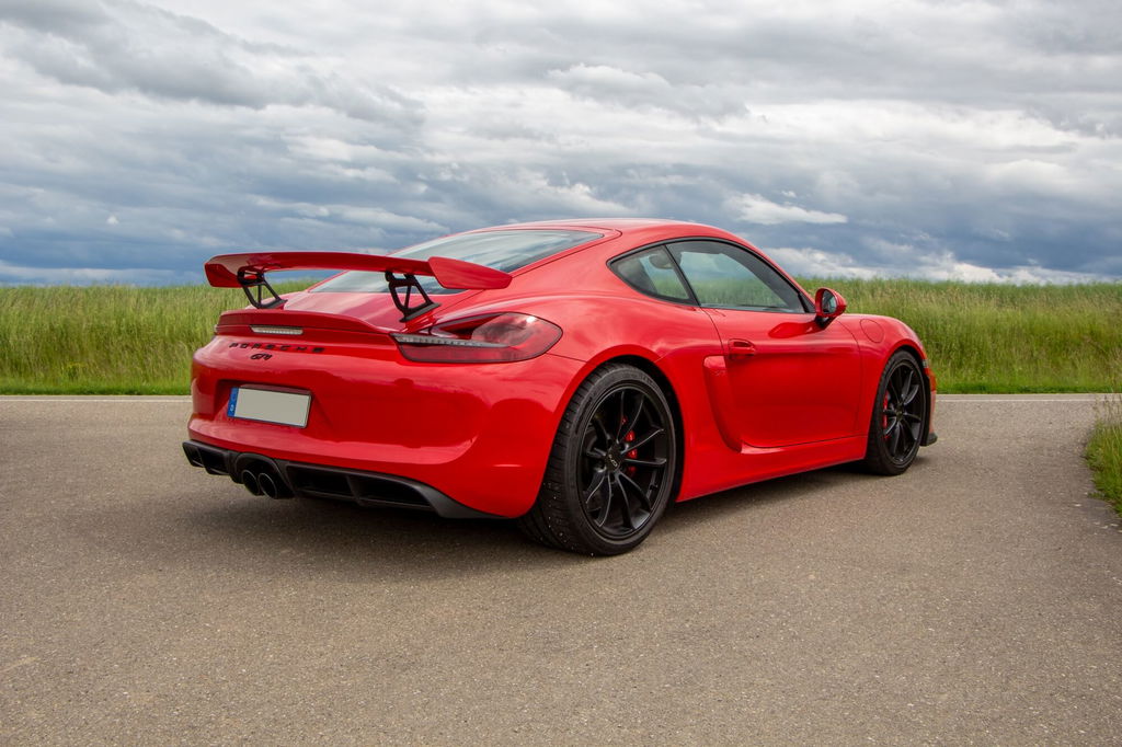 Porsche 981 Cayman GT4
