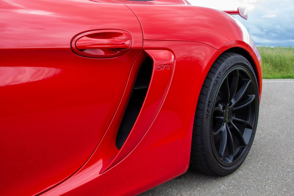 Porsche 981 Cayman GT4