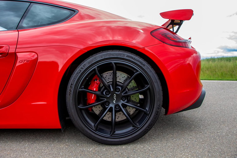 Porsche 981 Cayman GT4