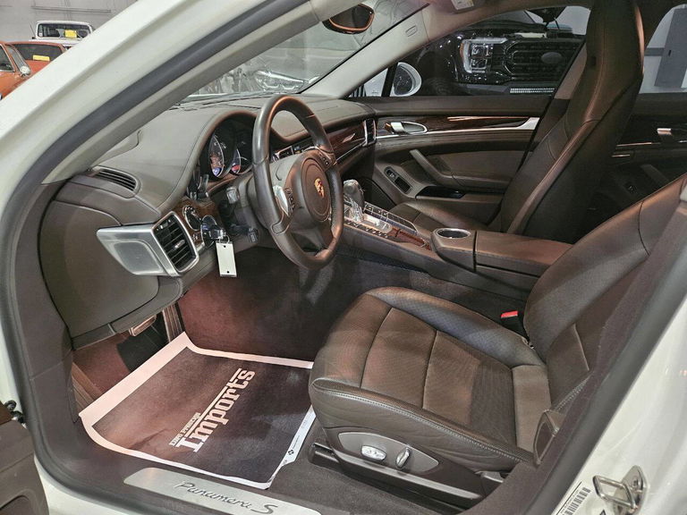 Porsche Panamera S