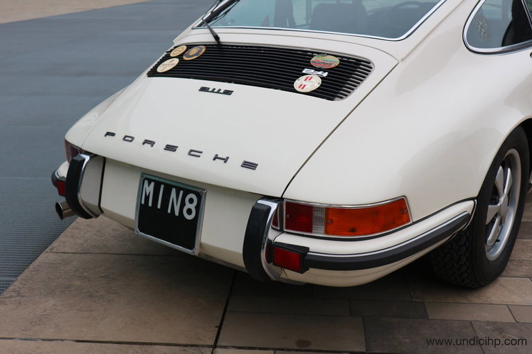 Porsche 911 S (F-Modell)