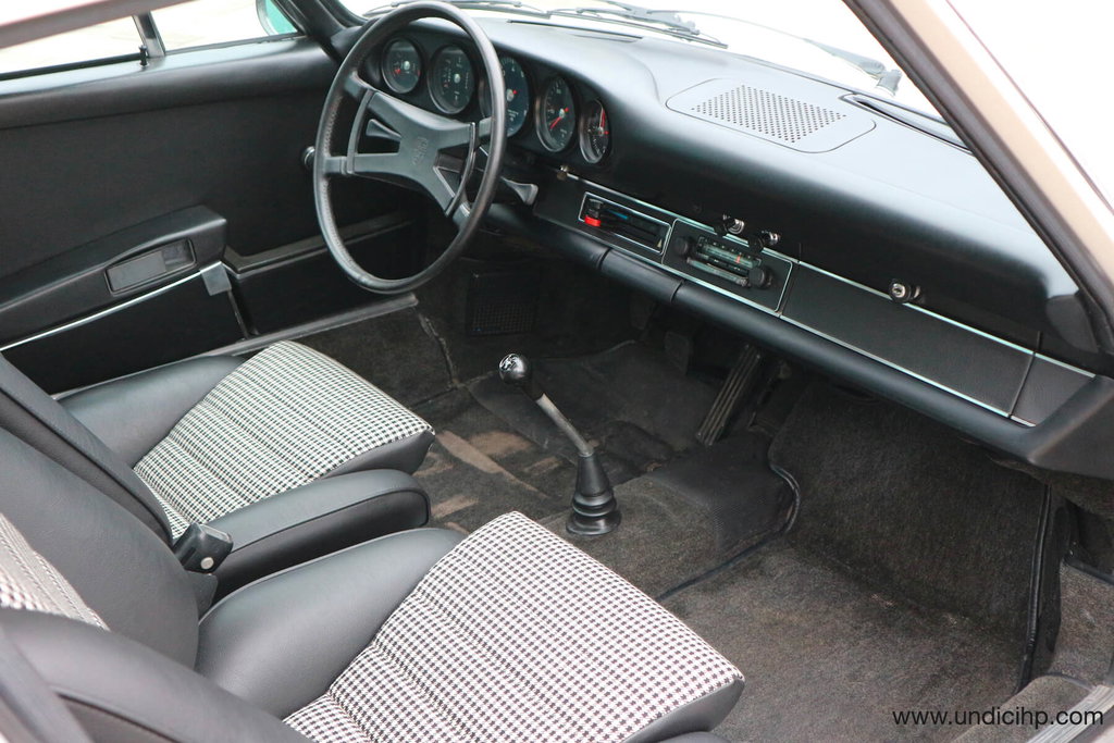 Porsche 911 S (F-Modell)