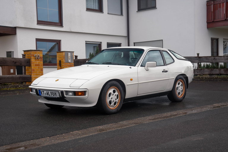 Porsche 924 S