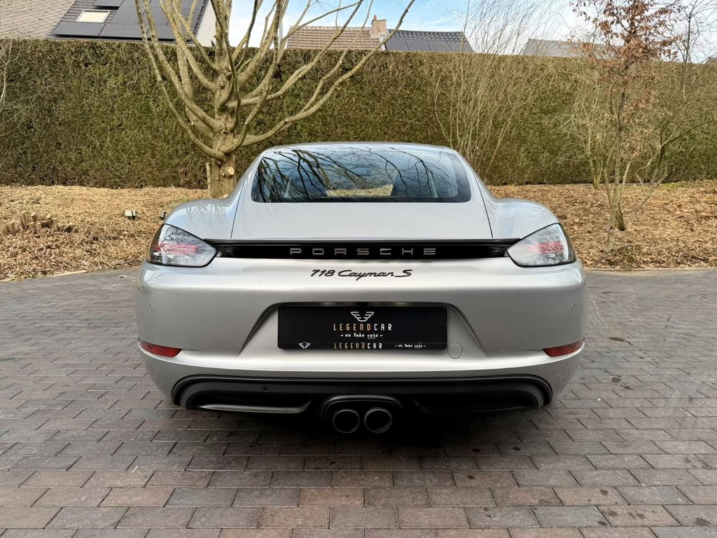 Porsche 718 Cayman S