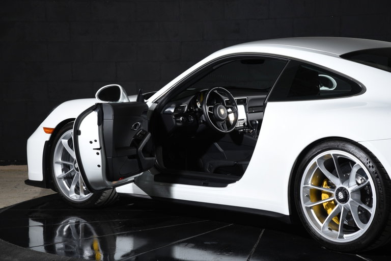 Porsche 991.2 GT3 Touring
