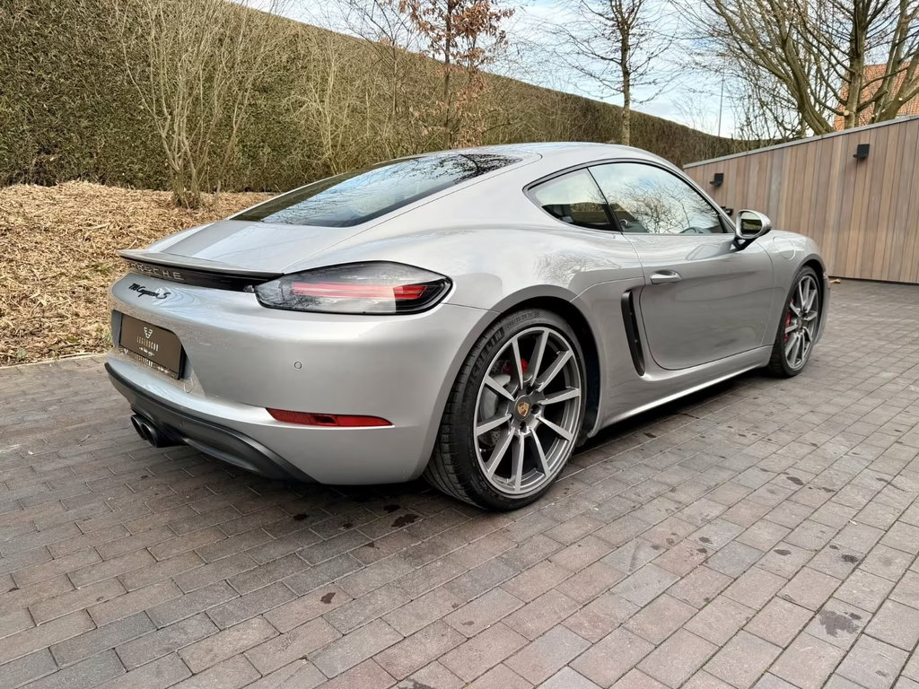 Porsche 718 Cayman S