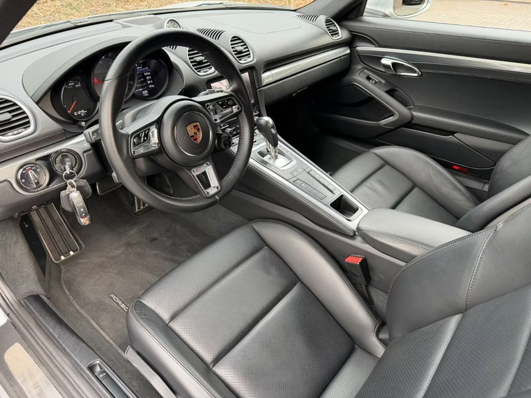 Porsche 718 Cayman S