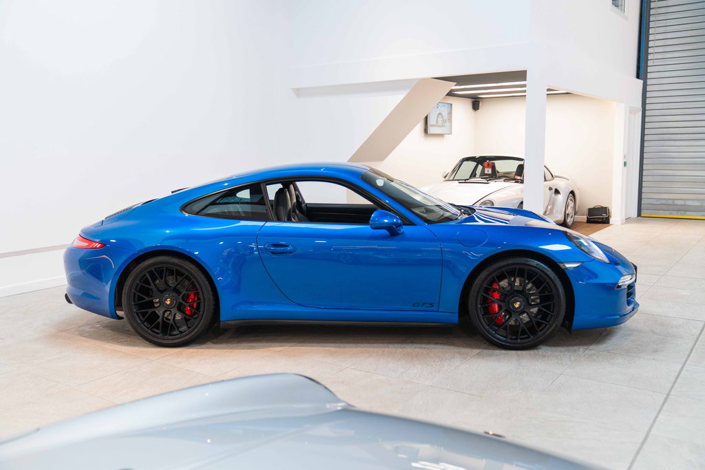 Porsche 991 Carrera 4 GTS