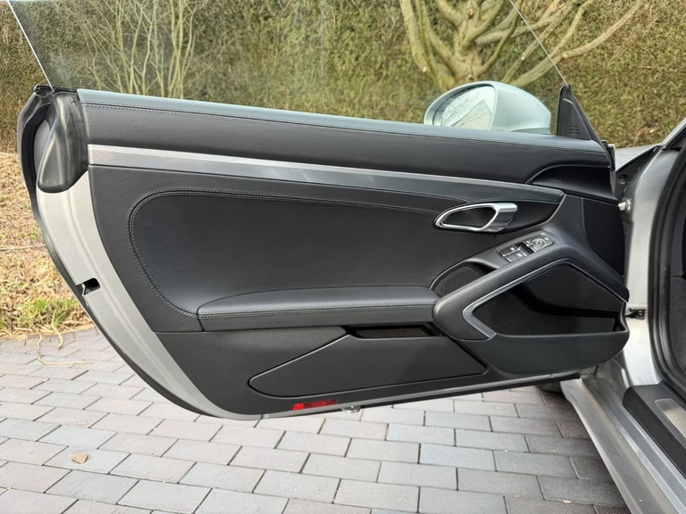 Porsche 718 Cayman S