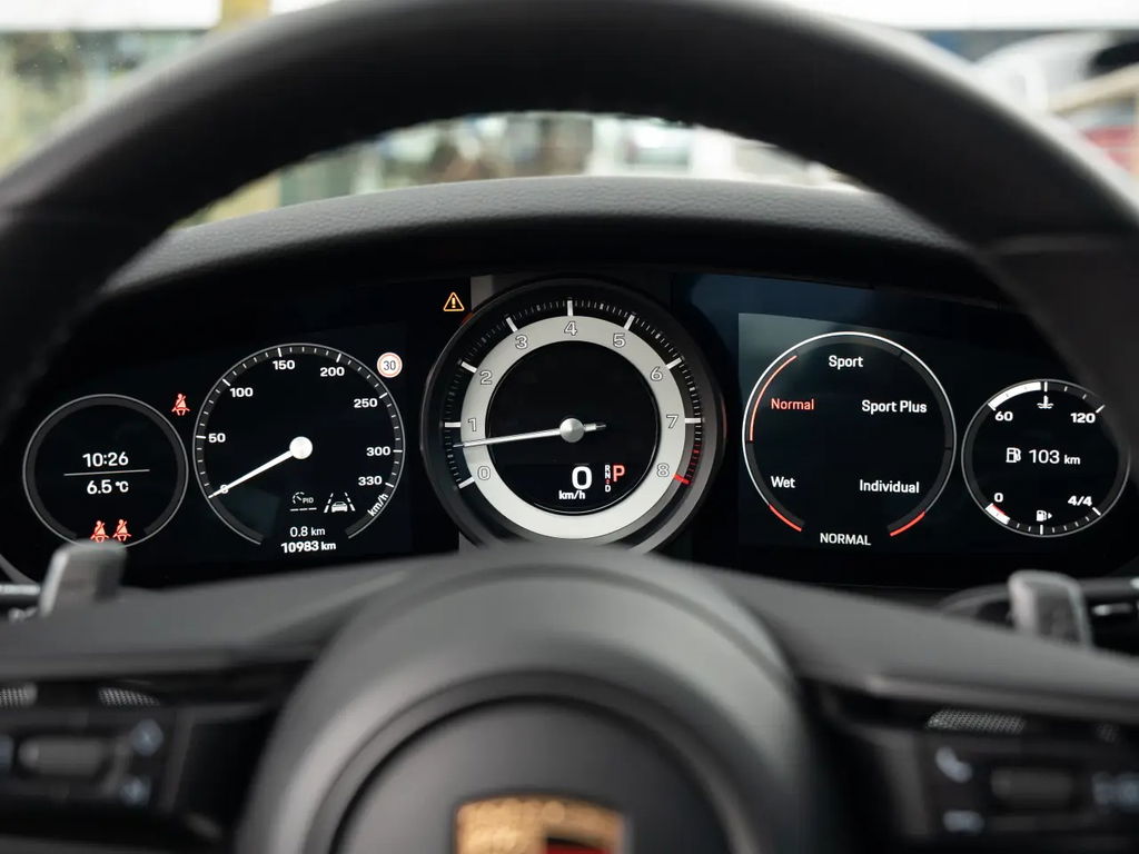 Porsche 992 Carrera 4S