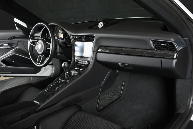 Porsche 991.2 GT3 Touring