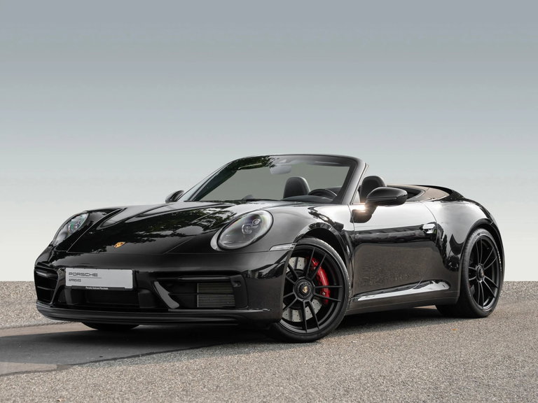 Porsche 992 Carrera 4 GTS