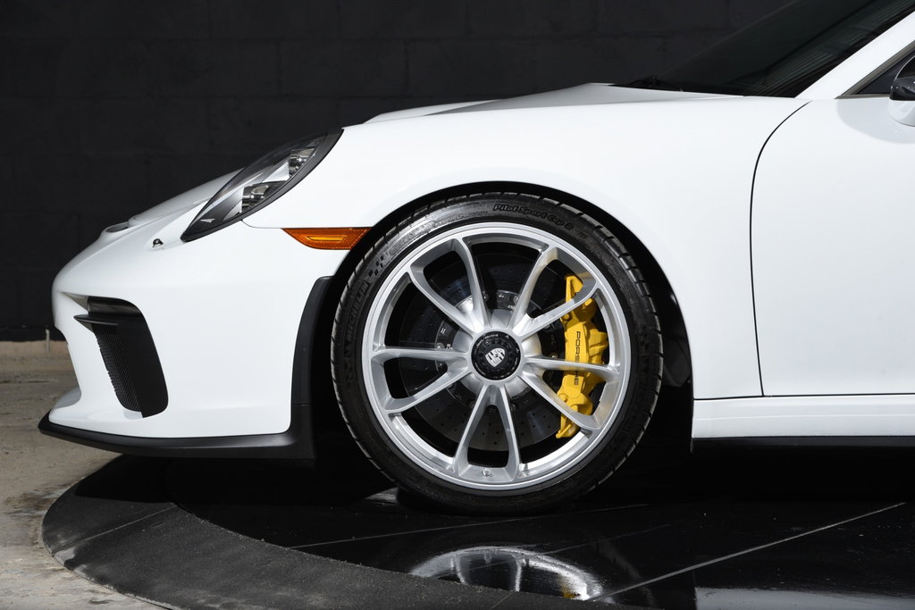 Porsche 991.2 GT3 Touring