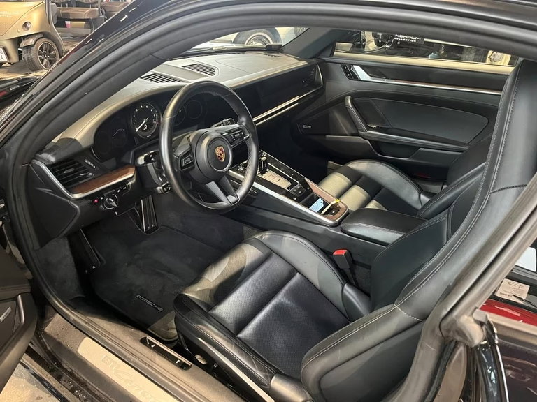 Porsche 992 Carrera S