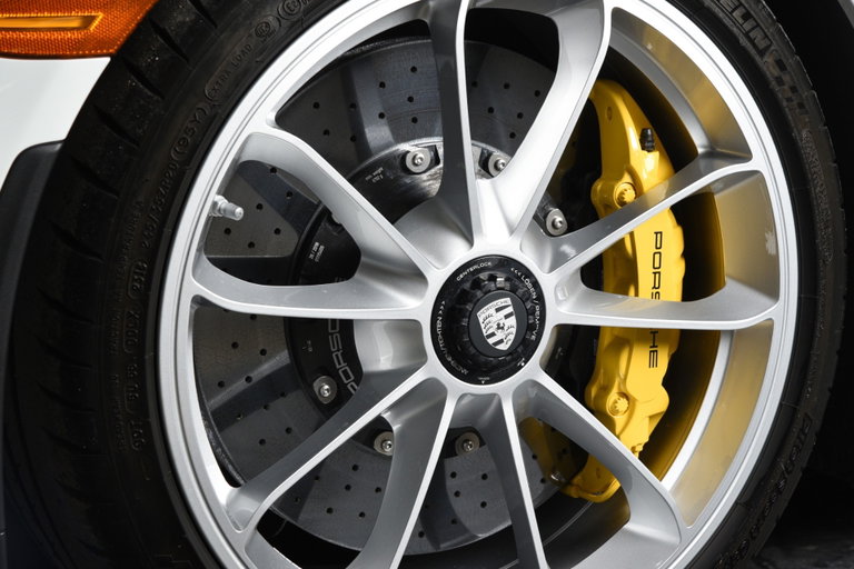 Porsche 991.2 GT3 Touring