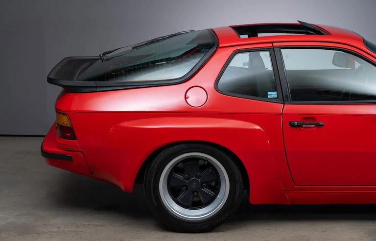Porsche 924 Carrera GT