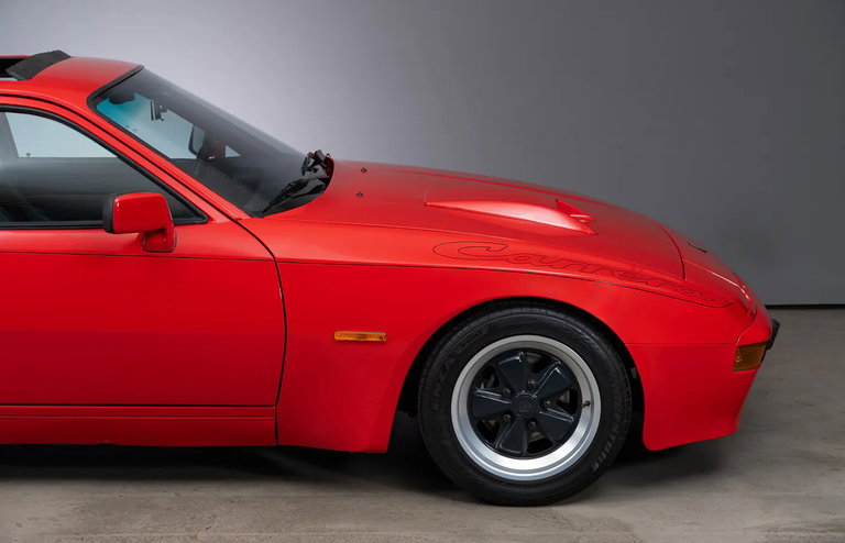 Porsche 924 Carrera GT