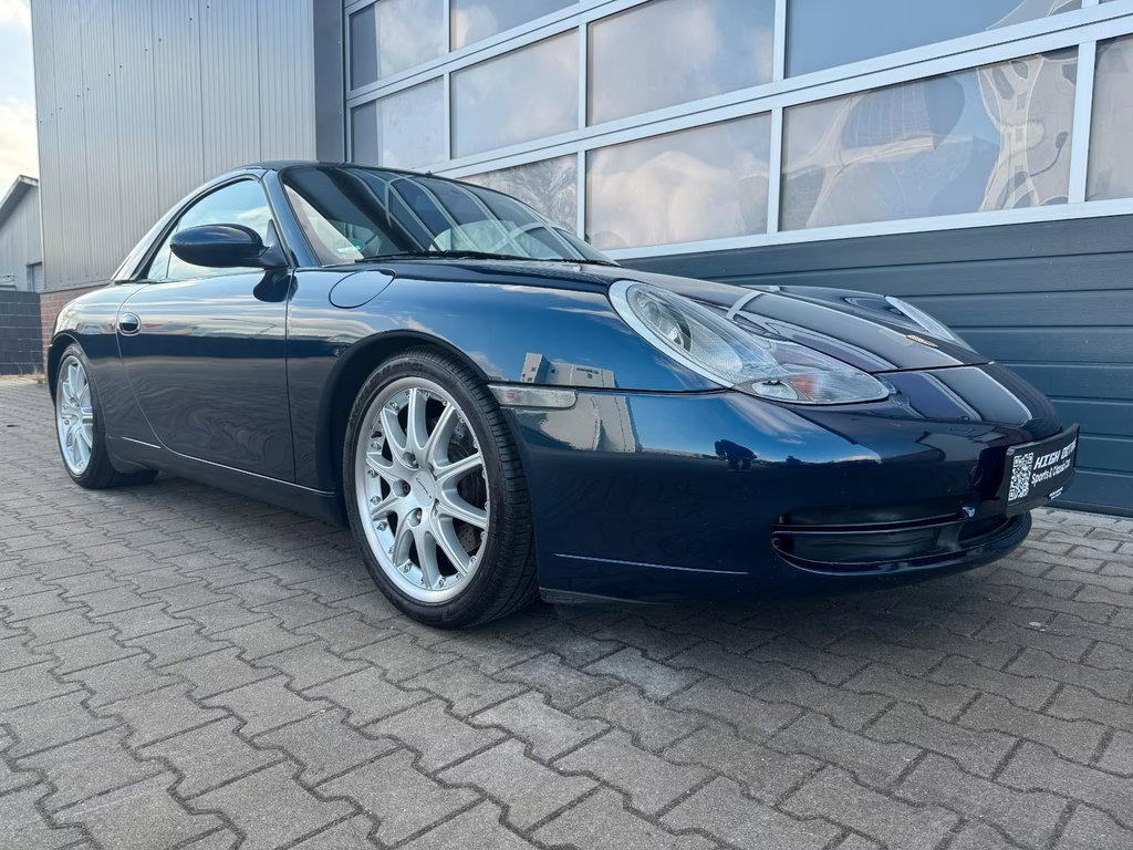Porsche 996 Carrera 4