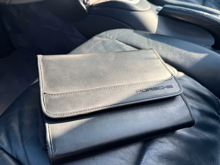 Porsche 996 Carrera 4