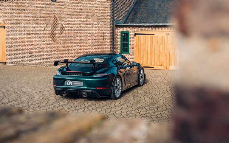 Porsche 718 Cayman GT4 RS