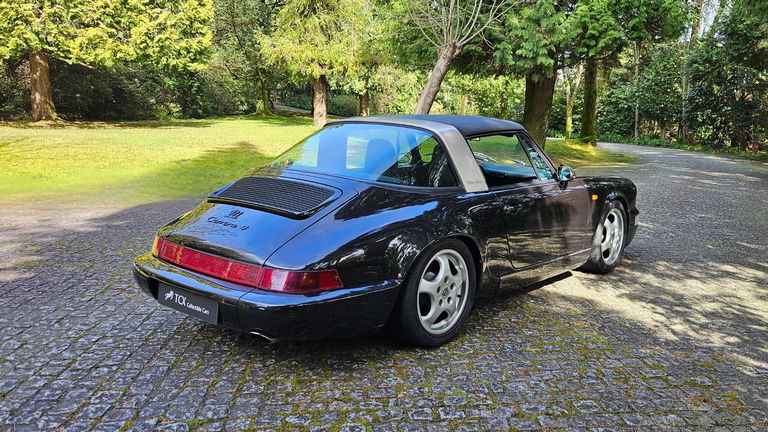 Porsche 964 Carrera 4