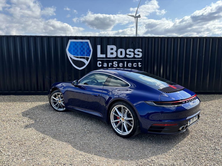 Porsche 992 Carrera 4S