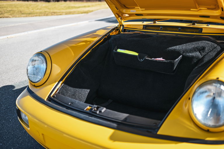 Porsche 964 Carrera 2 Speedster