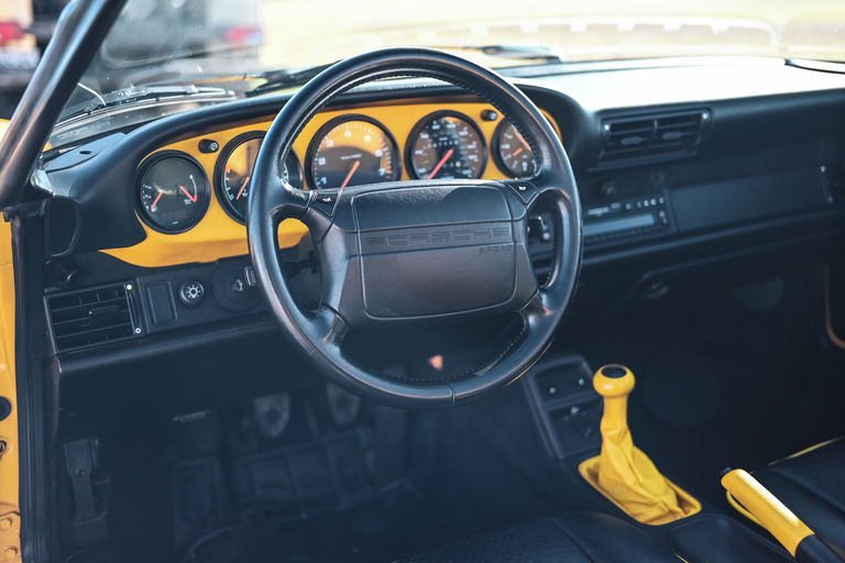 Porsche 964 Carrera 2 Speedster