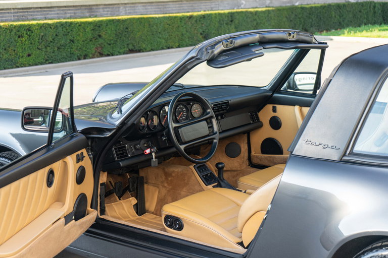 Porsche 964 Carrera 4