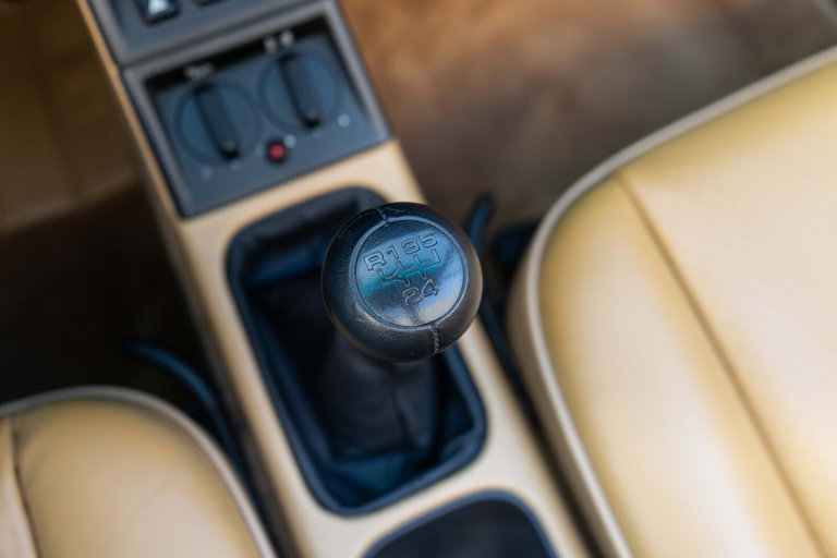 Porsche 964 Carrera 4