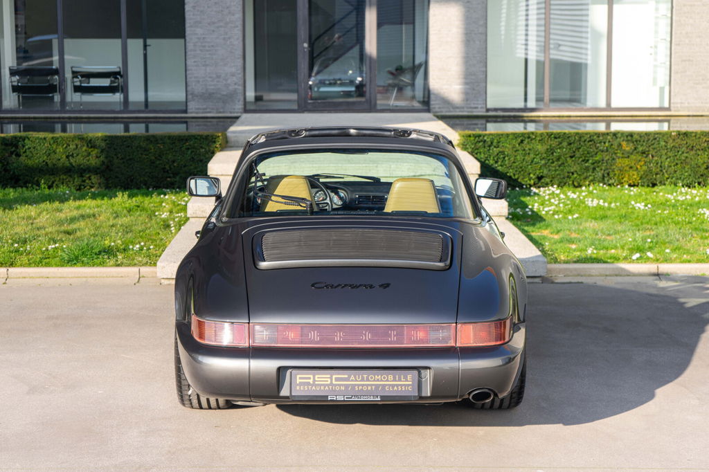 Porsche 964 Carrera 4