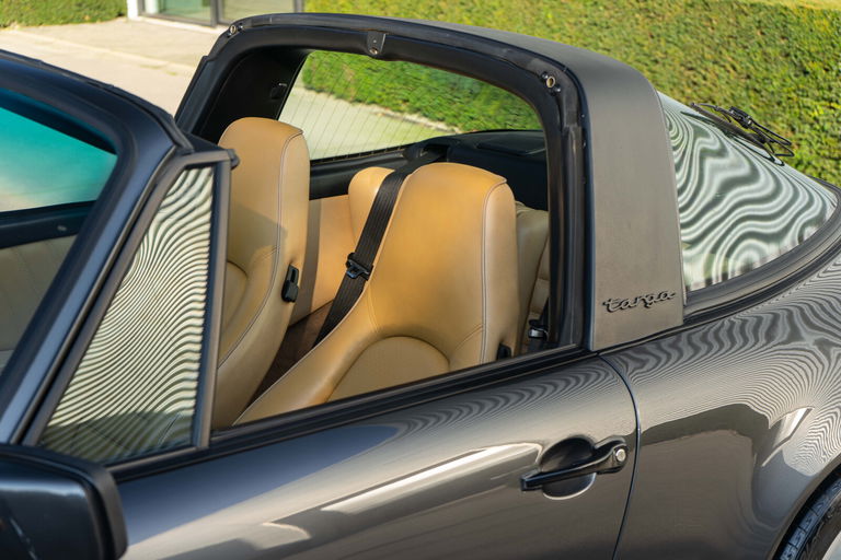 Porsche 964 Carrera 4