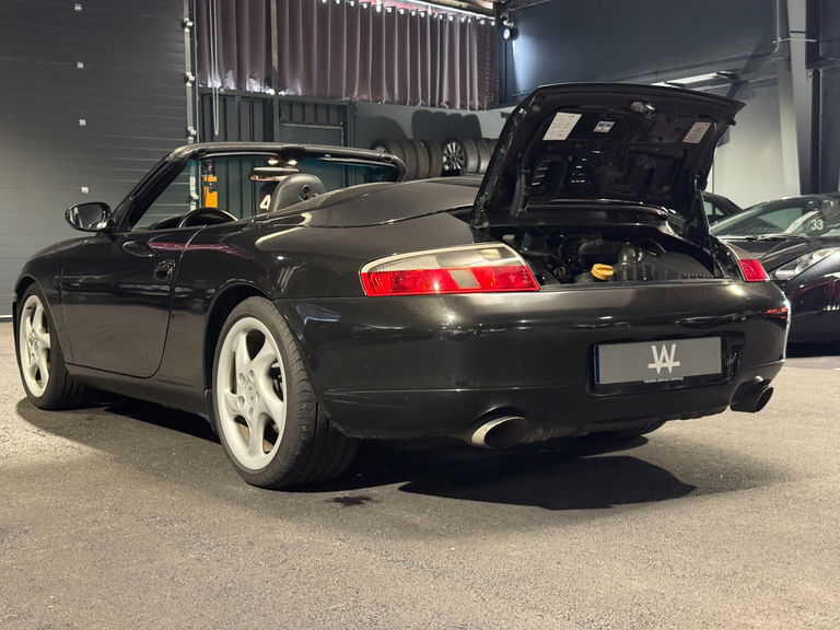 Porsche 996 Carrera