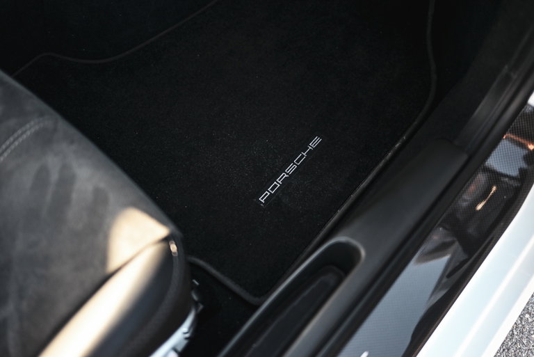 Porsche 997.2 Carrera GTS