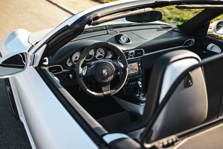 Porsche 997.2 Carrera GTS