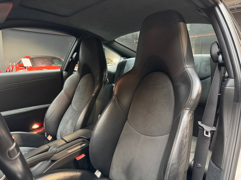 Porsche 997.2 Carrera GTS