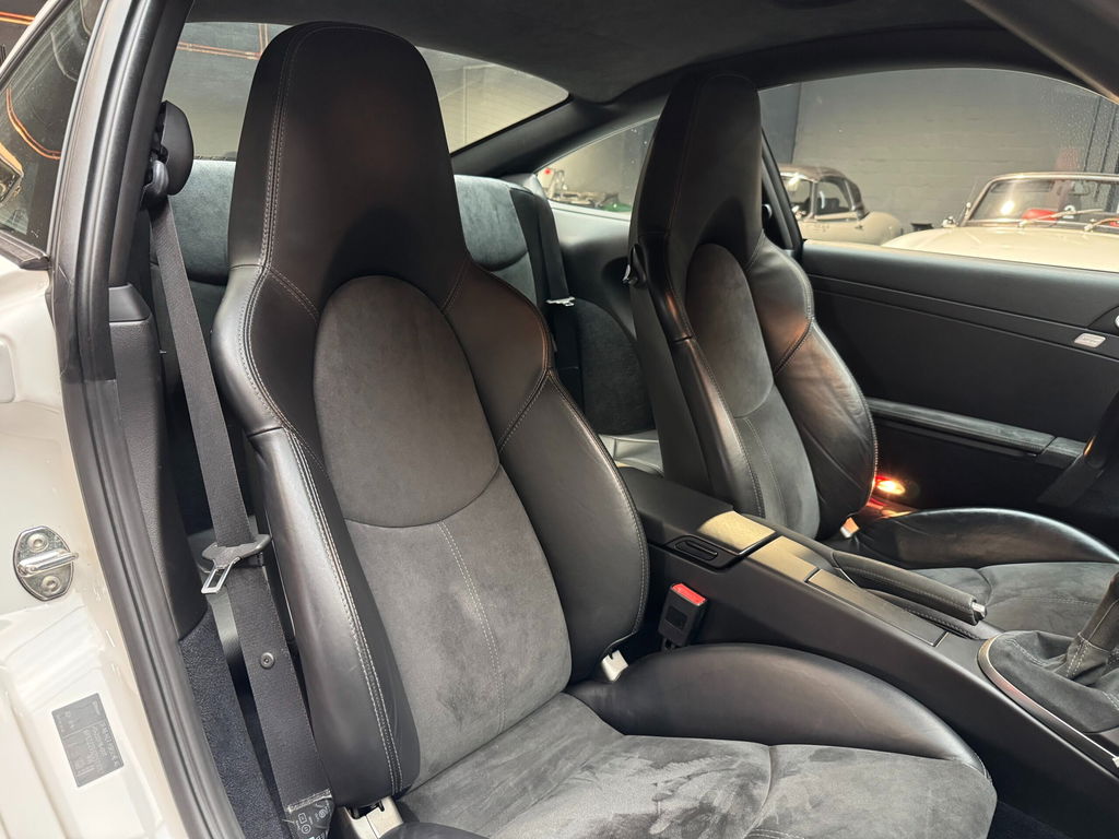 Porsche 997.2 Carrera GTS