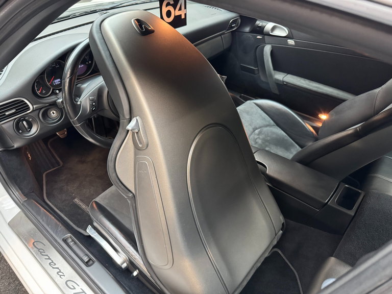 Porsche 997.2 Carrera GTS