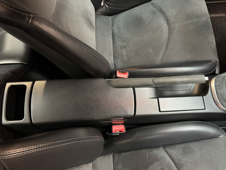 Porsche 997.2 Carrera GTS