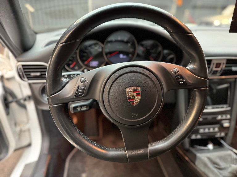 Porsche 997.2 Carrera GTS