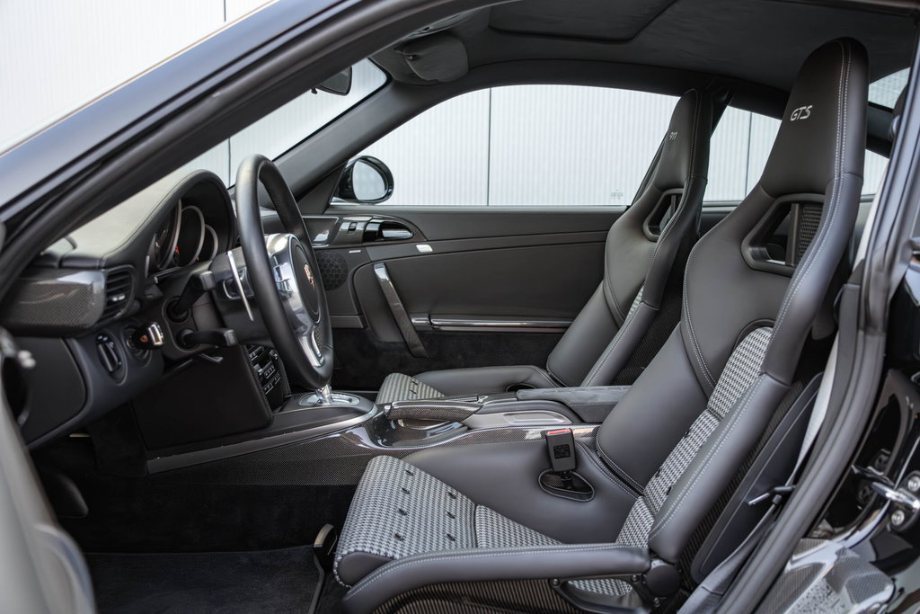 Porsche 997.2 Carrera GTS