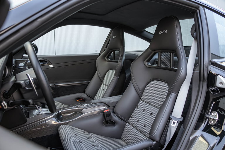 Porsche 997.2 Carrera GTS