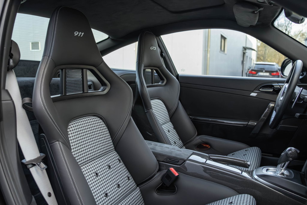 Porsche 997.2 Carrera GTS