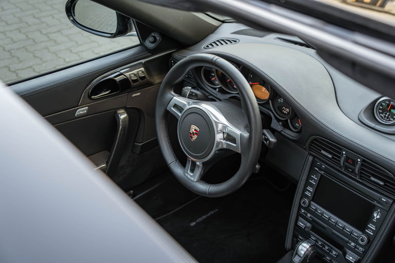 Porsche 997.2 Carrera GTS