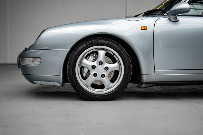 Porsche 993 Carrera 4