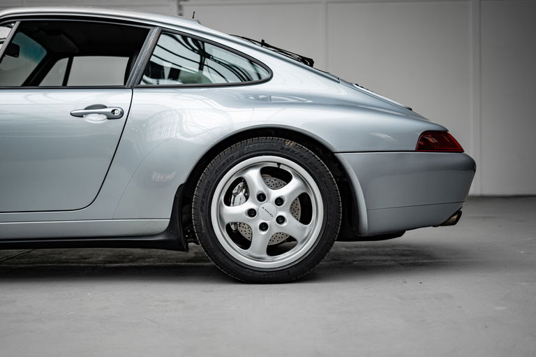 Porsche 993 Carrera 4